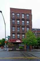 328 Pleasant Ave in New York, NY - Building Photo