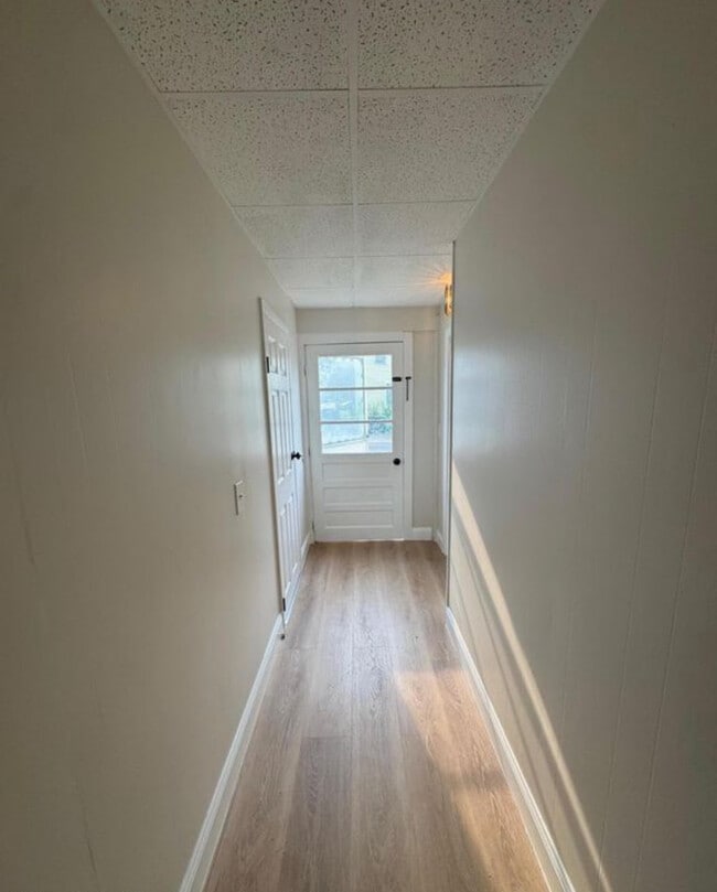 14 Chatham St, Unit 1 in Nassau, NY - Building Photo - Building Photo