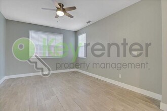 461 Anjou Cir in Sacramento, CA - Building Photo - Building Photo