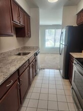 39 Hazel St in Stamford, CT - Building Photo - Building Photo