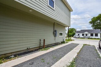 2407 Ferguson Way-Unit -1 in Houston, TX - Building Photo - Building Photo