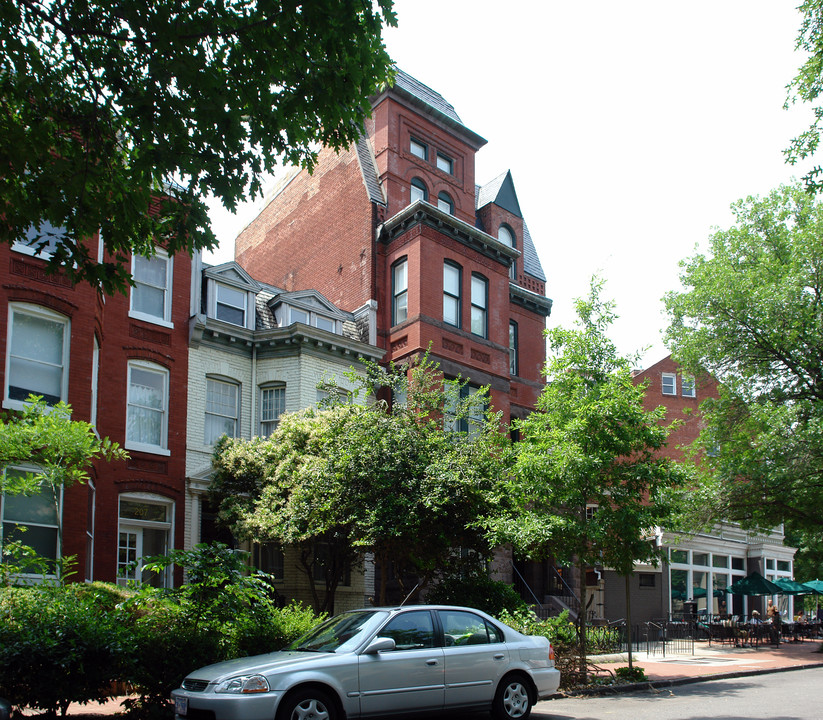 203 3rd St SE in Washington, DC - Foto de edificio