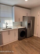 2357 College St in Jacksonville, FL - Building Photo - Building Photo