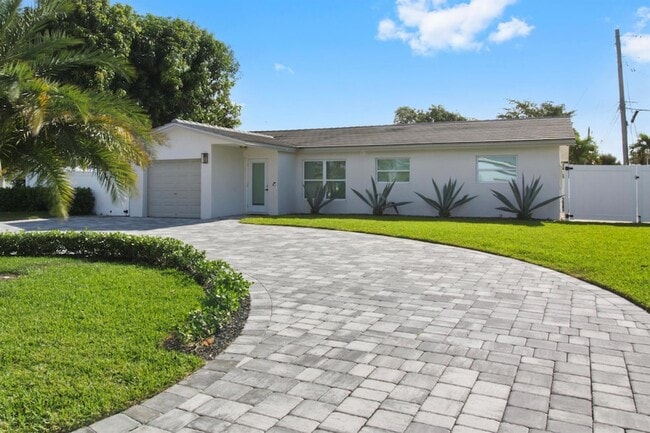 2798 NE 2nd Ave, Unit 220 in Boca Raton, FL - Building Photo - Building Photo