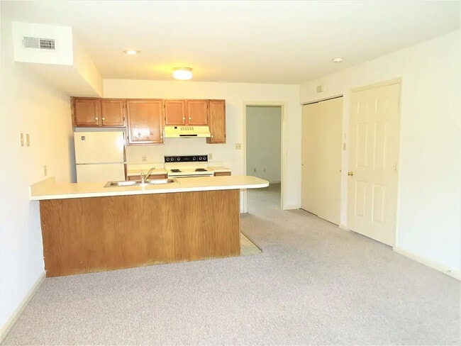 661 Brunnerville Rd in Lititz, PA - Building Photo - Building Photo