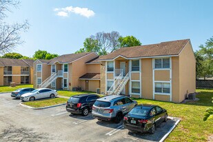 St. Charles Place in Miramar, FL - Building Photo
