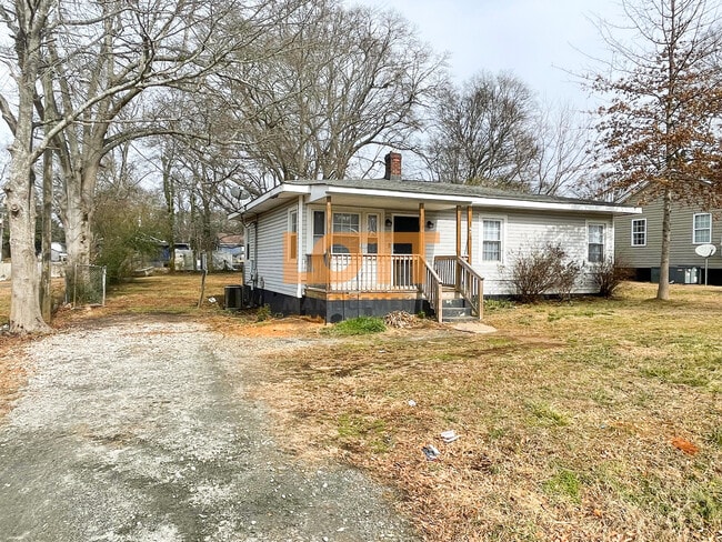 206 Wilbanks St in Greenville, SC - Building Photo - Building Photo
