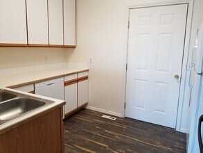 1744-1746 W Peninsula Dr in Moses Lake, WA - Building Photo - Building Photo