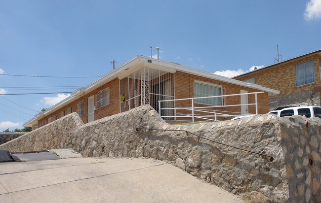 1603 N Florence St in El Paso, TX - Foto de edificio - Building Photo