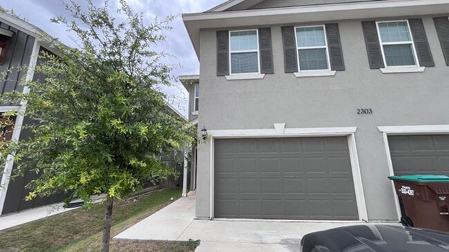 property at 2303 Lynwood Bnd