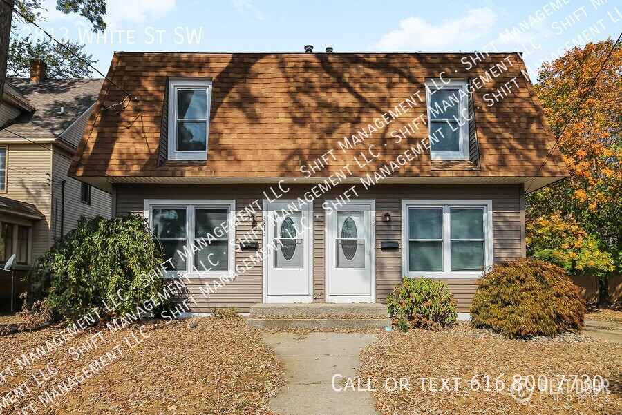 3813 White St SW in Grandville, MI - Building Photo