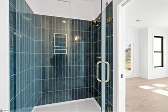 100 Lepak Ln in Greenville, SC - Foto de edificio - Building Photo