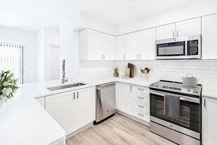 Avana Delray Beach Phase I in Delray Beach, FL - Building Photo