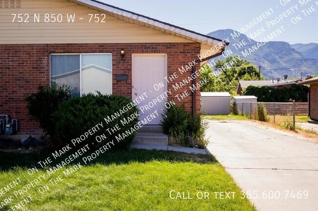 property at 752 N 850 W St