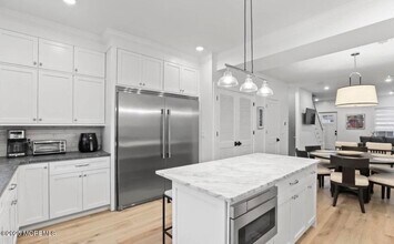 7 Center St in Sea Bright, NJ - Building Photo - Building Photo