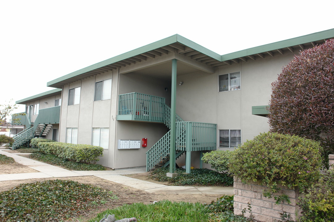 3148 Crescent Ave in Marina, CA - Foto de edificio