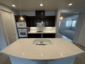 10405 Grizzly St in Bakersfield, CA - Building Photo - Building Photo