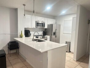 101 Berkley Rd in Hollywood, FL - Building Photo - Building Photo