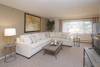 Tanglewood Apartments in Erie, PA - Foto de edificio - Interior Photo
