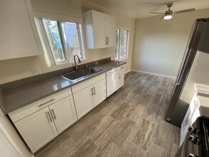 993 Bryant Way in Sunnyvale, CA - Building Photo - Building Photo