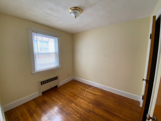 460A Highland Ave, Unit 2 in Malden, MA - Building Photo - Building Photo