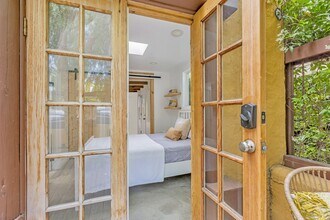 718 Vernon Ave in Venice, CA - Building Photo - Building Photo