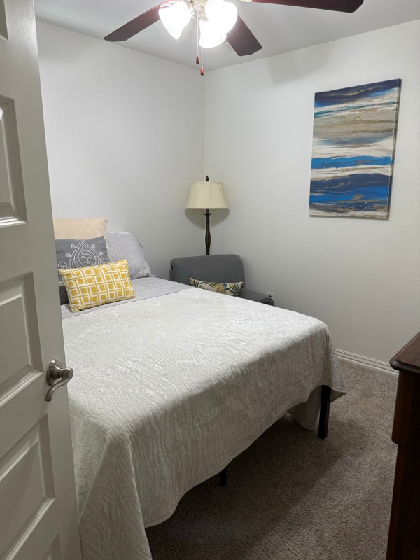 property at 3701 SW Mistletoe Ave