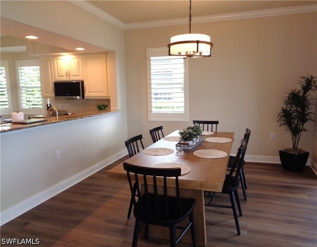 property at 734 Regency Reserve Cir