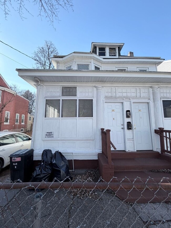 659 Stuyvesant Ave in Trenton, NJ - Building Photo - Building Photo