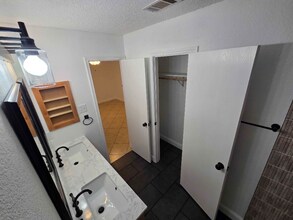 1033 Lakeview Ct in Little Elm, TX - Building Photo - Building Photo