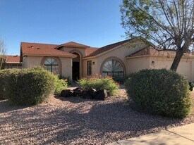 2670 Leisure World in Mesa, AZ - Building Photo