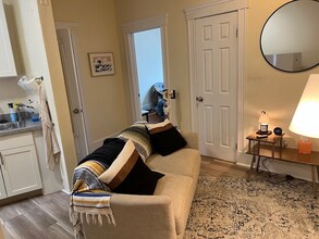 61 Park Dr in Boston, MA - Foto de edificio - Building Photo