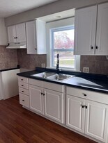 1615 1617-1617 Canadian Ave in Akron, OH - Building Photo