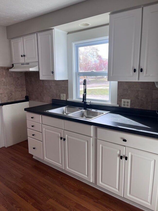 property at 1615 1617-1617 Canadian Ave