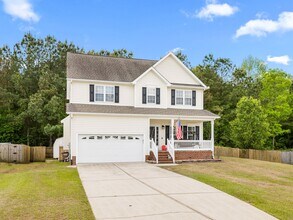 210 Dartmoor Trail in Jacksonville, NC - Building Photo - Building Photo