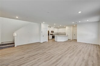 2734 Luzzi Walk in Henderson, NV - Building Photo - Building Photo