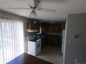 38 Gurley Rd-Unit -A in East Lyme, CT - Building Photo - Building Photo