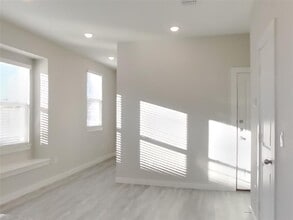 620 Raglands Rd in Leander, TX - Building Photo - Building Photo