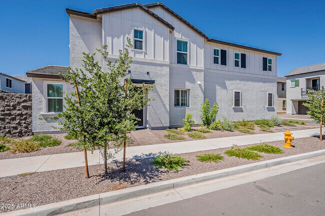 2434 W Rowel Rd in Phoenix, AZ - Building Photo - Building Photo
