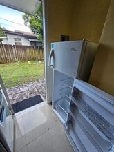 5745 Garfield St in Hollywood, FL - Building Photo - Building Photo