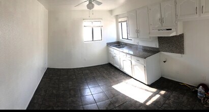 5660 Case Ave, Unit C in North Hollywood, CA - Foto de edificio - Building Photo