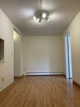 4 Trowbridge Pl, Unit 4A in Cambridge, MA - Building Photo - Building Photo