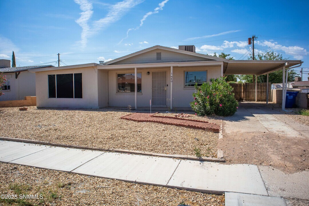 1640 Smith Ave in Las Cruces, NM - Building Photo