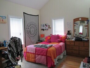 19 Gilman St in Somerville, MA - Foto de edificio - Building Photo