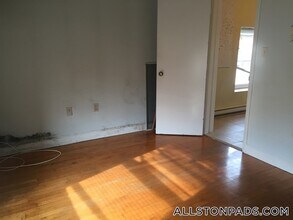 10 Armington St, Unit 7 in Boston, MA - Building Photo - Building Photo
