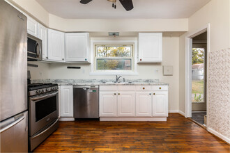 7923 S Rock Hill Rd, Unit Home in St. Louis, MO - Building Photo - Building Photo