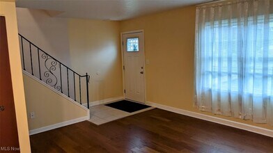 31601 N Marginal Dr in Willowick, OH - Building Photo - Building Photo