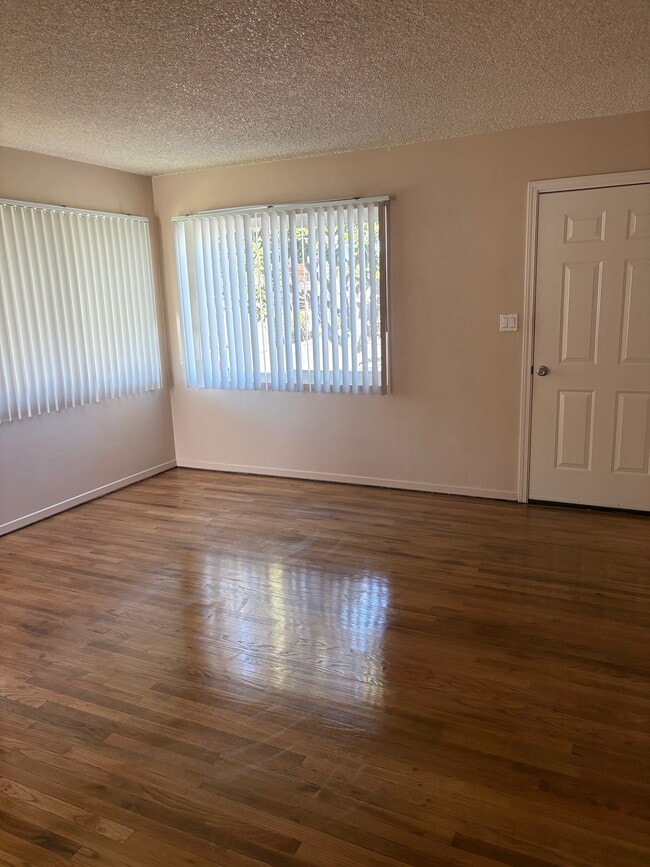 5141 Dailey Ct in La Mesa, CA - Foto de edificio - Building Photo