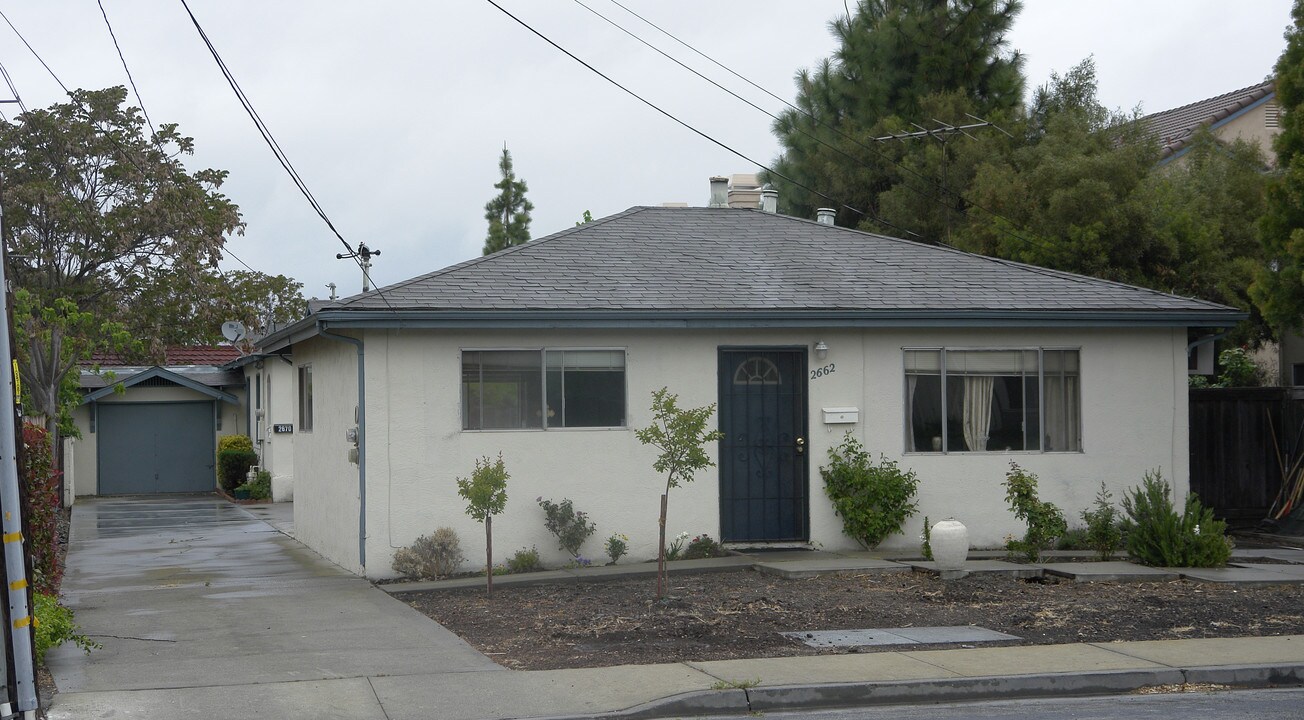 2662-2670 College Ave in Livermore, CA - Building Photo