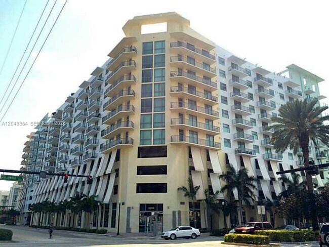 property at 140 S Dixie Hwy